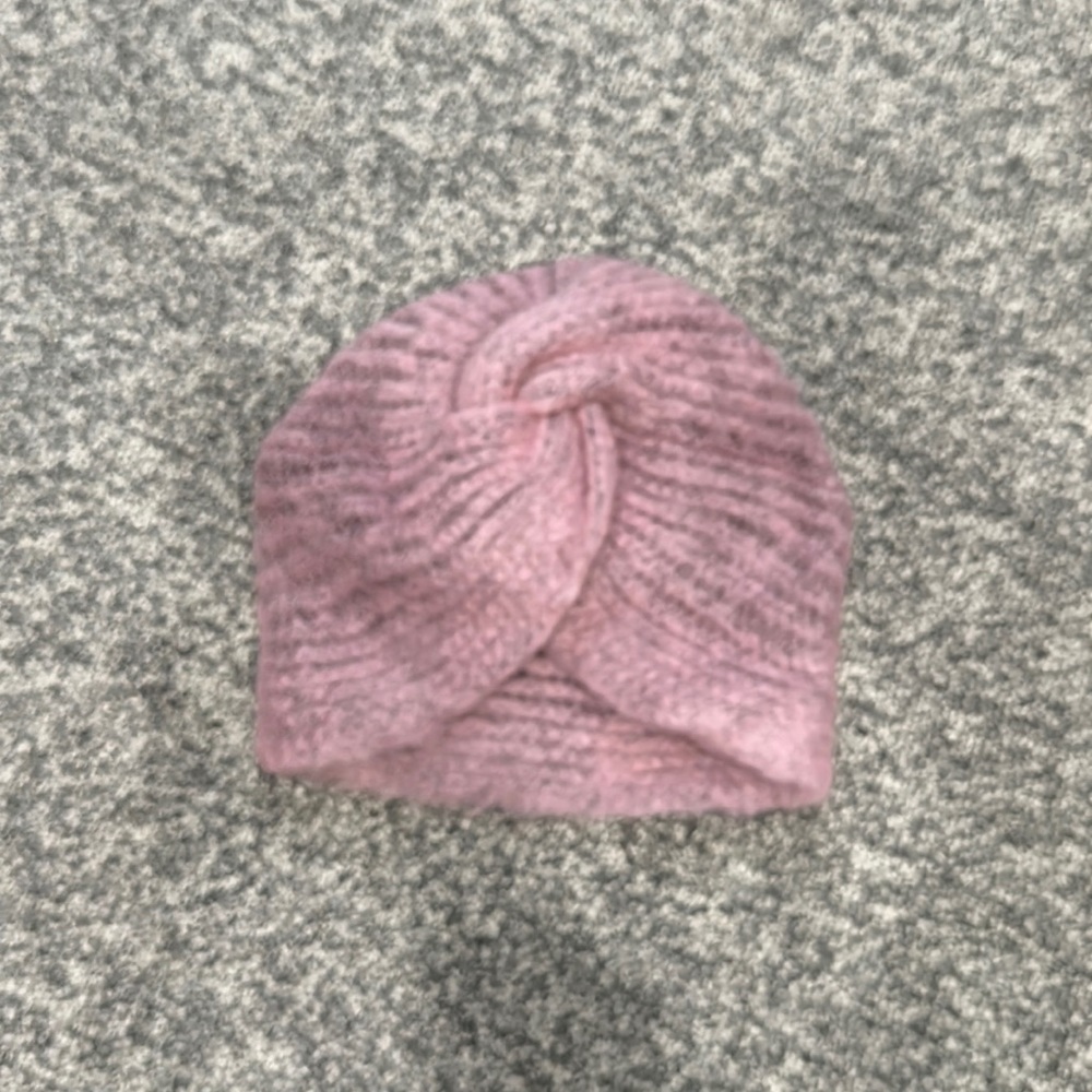 Something Navy pink knit knotted beanie